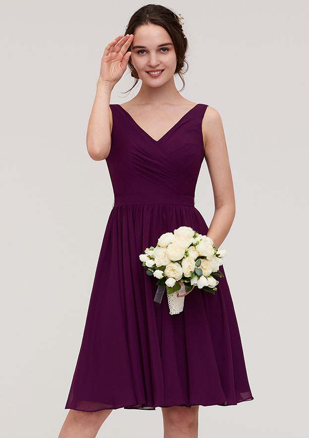 A-Line/Princess V-Neck Sleeveless Ruched Floor-Length Pleated Bridesmaid Dresses with Slit