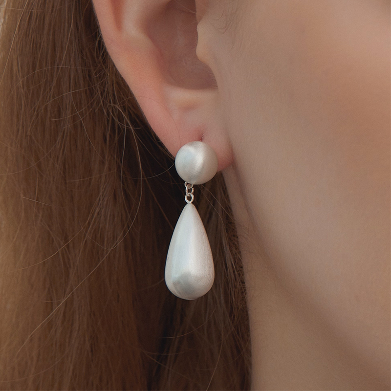 Elegant Stylish Female Brass Earrings